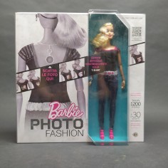 Barbie Mattel Photo Fashion XX7738 in confezione originale, appare mai aperta
