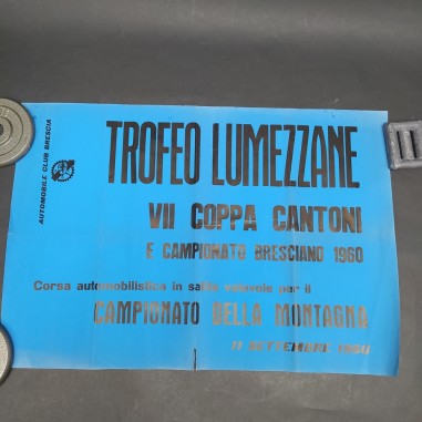 Manifesto Trofeo Lumezzane VII Coppa Cantoni e Campionato Bresciano1960. Strappi