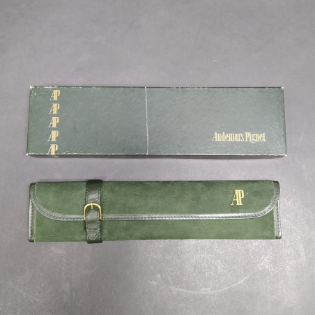 Fodero porta orologi Audemars Piguet verde in pelle con fibbia e logo dorati