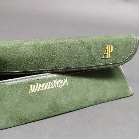 Fodero porta orologi Audemars Piguet verde in pelle con fibbia e logo dorati