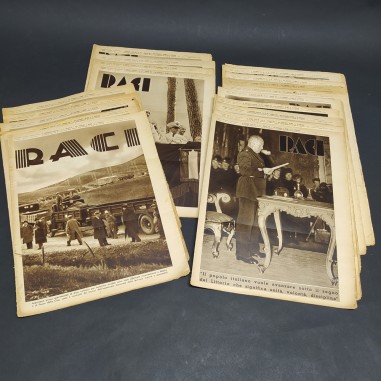 Lotto di 19 riviste Raci dell'anno 1934, di cui una in due copie. Ingiallimenti