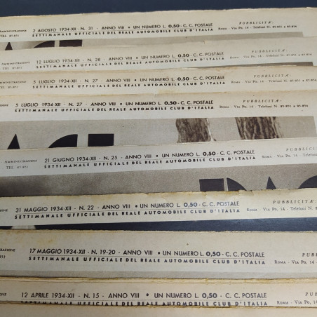Lotto di 19 riviste Raci dell'anno 1934, di cui una in due copie. Ingiallimenti