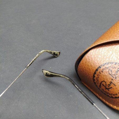 Occhiali da sole a specchio Ray-Ban a goccia, lenti grige con leggeri segni