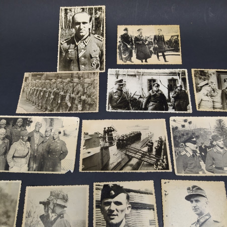 Lotto di 18 fotografie 13x8,5 di militari tedeschi della Ludwaffe. Ingiallimenti