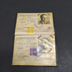 Porta documenti con due licenze di conduttore anni '50. Macchie e ruggine 2