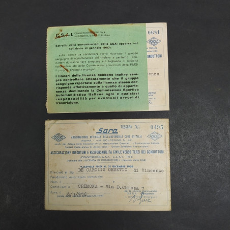 Porta documenti con due licenze di conduttore anni '50. Macchie e ruggine