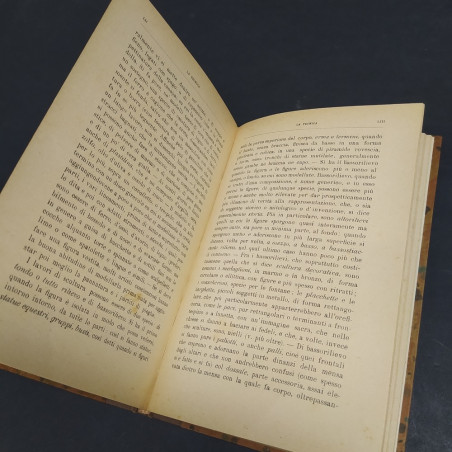 Libro Tecnica delle arti figurative, G.Urbini, anni '20. Sottolineature a matita