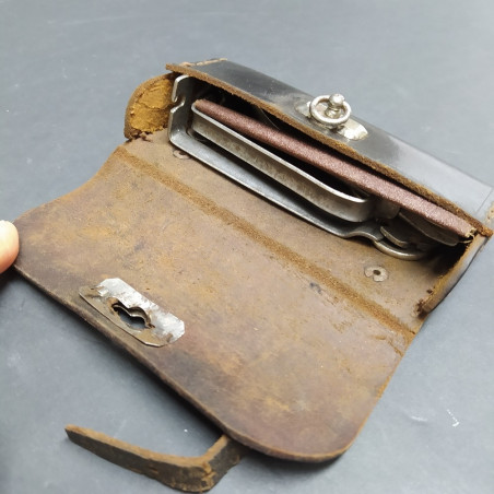 Trousse di attrezzi per bici a motore Mignon di Modena e catalogo, libretto