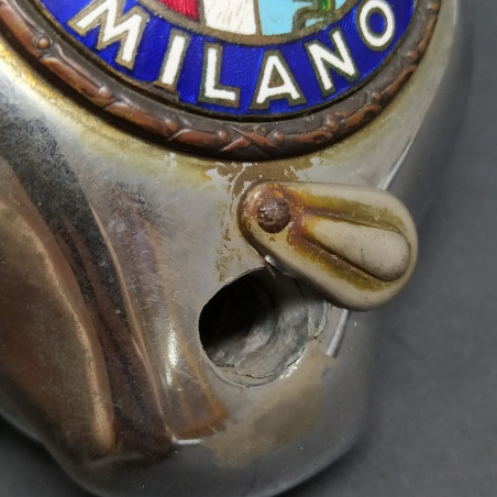 Tappo per serratura vetture Alfa Romeo Giulietta Spider. Necessita pulizia
