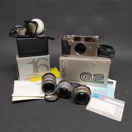 Lotto di 5 elementi per macchine fotografiche Contax, corpo macchina e obiettivi