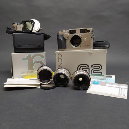 Lotto di 5 elementi per macchine fotografiche Contax, corpo macchina e obiettivi