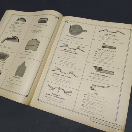 Catalogo di accessori DEM per moto, motocarri, ciclomotori, scooter 1949.Macchie