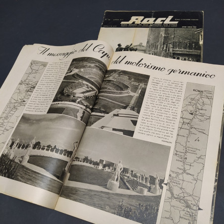 Lotto di 2 riviste automobilistiche Raci dell'anno 1938. Pieghe e spellature