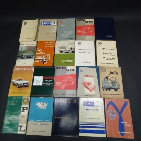 Lotto libretti uso e manutenzione misti Lancia, Toyota, Fiat, Ford. Mediocri