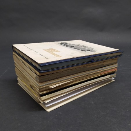 Blocco libretti uso e manutenzione misti Audi,Wrangler,Cadillac,Lancia. Mediocri