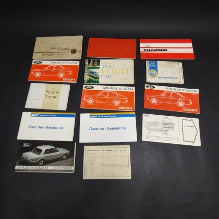 Lotto libretti uso e manutenzione misti Cadillac, Ford, Seat, Mustang. Mediocri