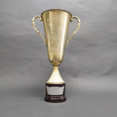 Trofeo d'epoca per un raduno automobilistico sportivo Alfa Romeo celebrativo