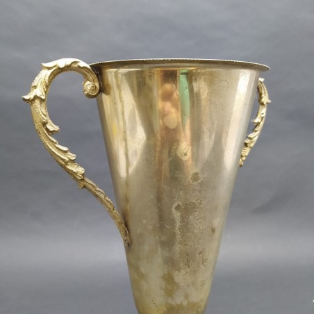 Trofeo d'epoca per un raduno automobilistico sportivo Alfa Romeo celebrativo
