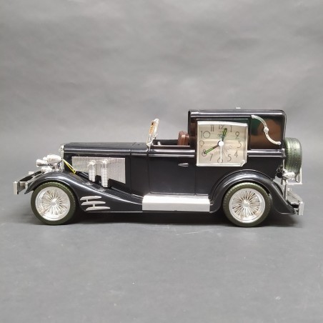 Sveglia da tavolo a forma di auto d’epoca con effetto sonoro. Colpetti esterni