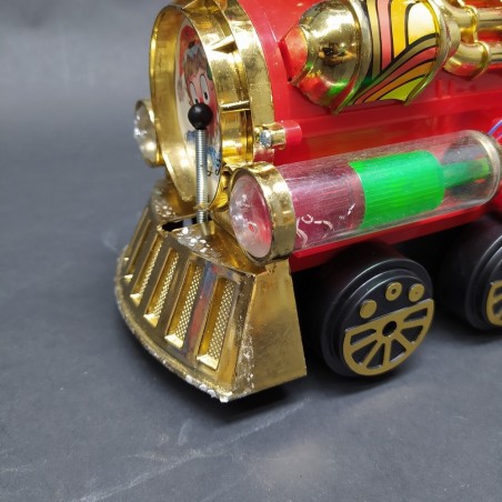 Locomotiva giocattolo Bronco Train a batteria con effetti luminosi e sonori