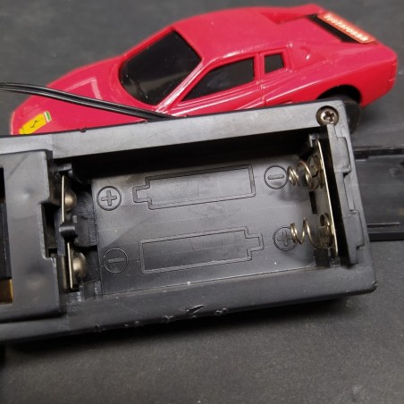 Modellino di Ferrari Testarossa radiocomandata a filo con scatola originale