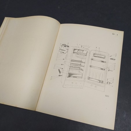Catalogo parti di ricambio per frigorifero Fiat mod.210 anni '50. Ingiallimenti