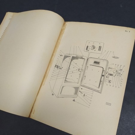 Catalogo parti di ricambio per frigorifero Fiat mod.120 anni '50. Ingiallimenti