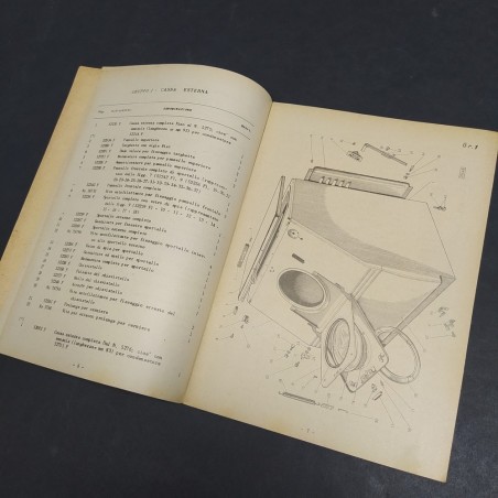 Catalogo parti di ricambio per lavabiancheria Fiat anni '50. Ingiallimenti