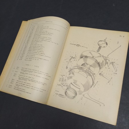 Catalogo parti di ricambio per lavabiancheria Fiat anni '50. Ingiallimenti