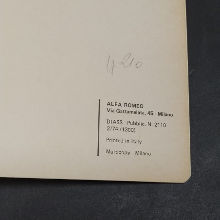 Libretto ricambi vetture Alfa Romeo F20/F20 n Saviem 1974. Aloni grigi