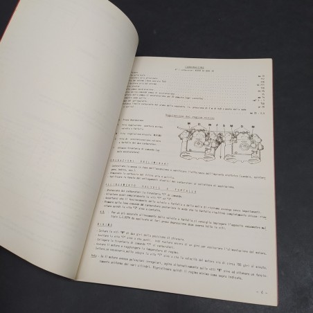 Libretto vetture Alfa Romeo Junior Z del 1969, rilegato a spille. Ben conservato