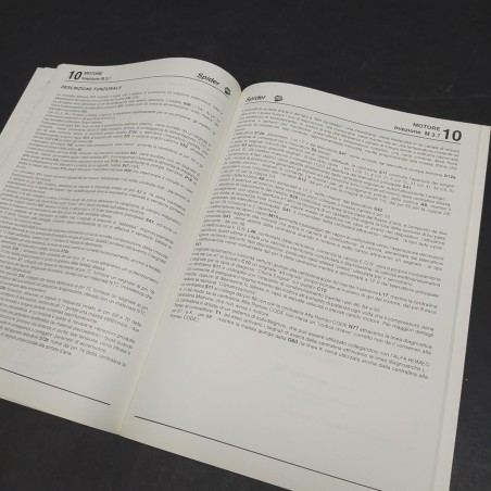 Monografia didattica per meccanici per auto Alfa Romeo Spider/GTV, 1994. Polvere