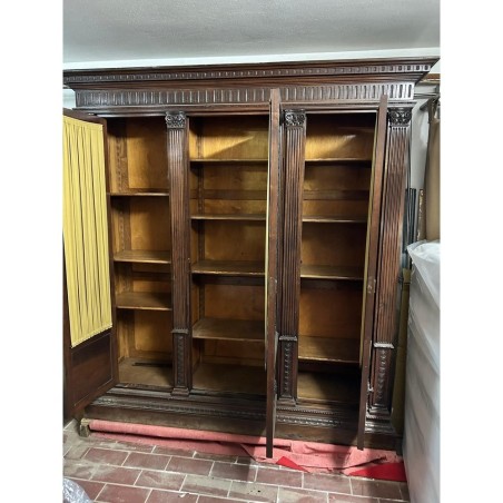 Mobile libreria fine 800 in legno massiccio cesellato con vetri a piombo