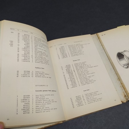 Catalogo parti di ricambio autocarri OM Tigre, prima edizione 1959. Macchie