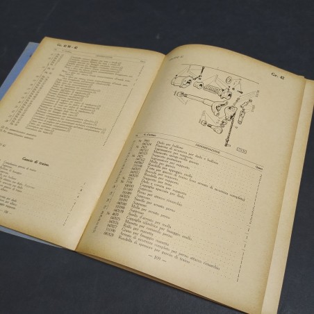 Catalogo parti di ricambio autocarri Fiat SPA mod. 38R, 38RA, 1940. Scollato