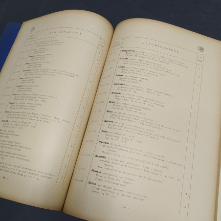 Catalogo di ricambi vetture SPA chassis 25 AU/RE, 1930. Aloni e ingiallimenti