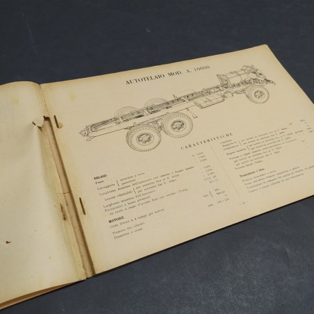 Catalogo di ricambi per autocarro SPA mod. A.10000, 1947. Rilegatura con strappi