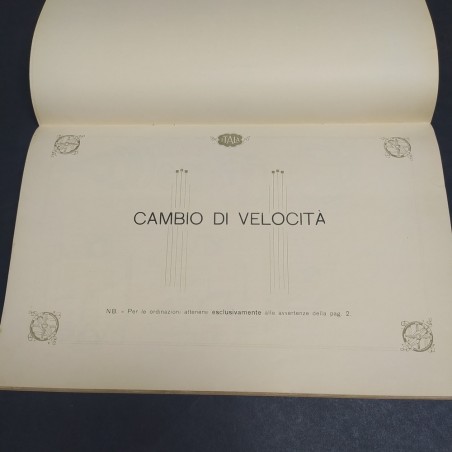 Libretto tariffe dei pezzi di ricambio per carri Itala di tipo 9, 1916. Discreto