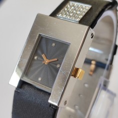 Orologio Pomellato Stress 01 010 AHA quadrante rettangolare con brillanti. Buono 2