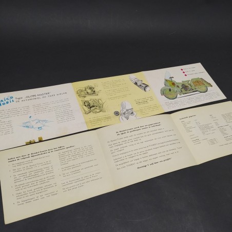 Lotto di 2 cataloghi di motociclette Maico Mobil e Heinkel in olandese. Discreti