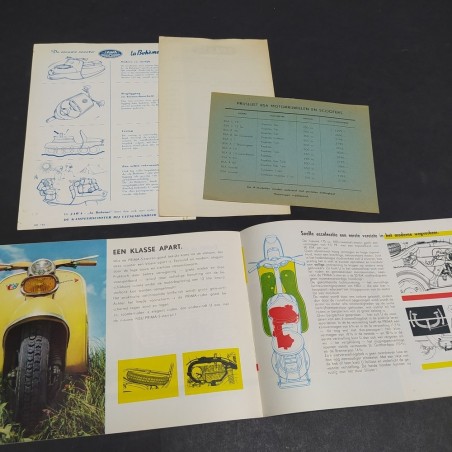 Lotto di 4 cataloghi di motociclette, vari modelli in olandese, anni '60. Buoni