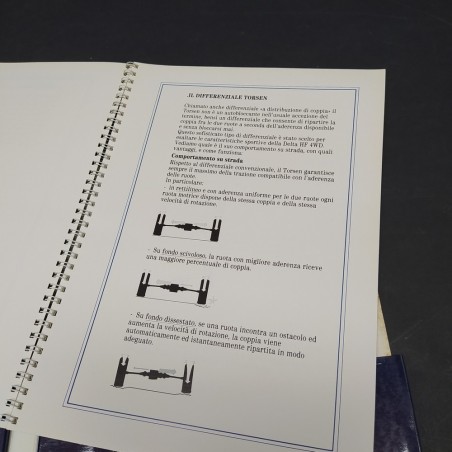 Cartellina stampa delle vetture Lancia Delta I, schede tecniche, 1986. Macchie