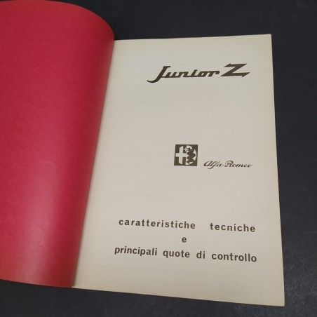 Libretto Caratteristiche tecniche auto Alfa Romeo Junior Z, 1969. Note a penna