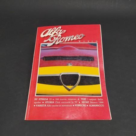 Rivista bimestrale Alfa Romeo World, n. 3 del 1990. Copertina polverosa