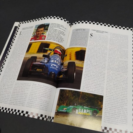 Rivista bimestrale Alfa Romeo World, n. 3 del 1990. Copertina polverosa