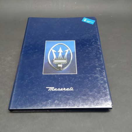 Cartellina stampa - Press Release auto Maserati Ghibli e Quattroporte. Inglese