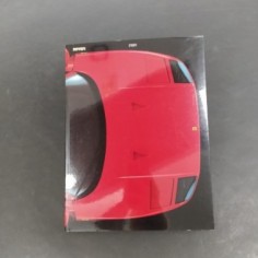 Volume Annuario Ferrari 1989 con copertina parzialmente scollata. Mediocre
