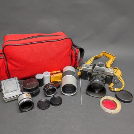 Set macchina fotografica Ricoh 40I con ottiche aggiuntive e borsa