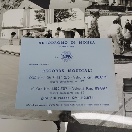 Lotto di 21 foto delle motociclette Demm e cartoncino Record Mondiali velocità