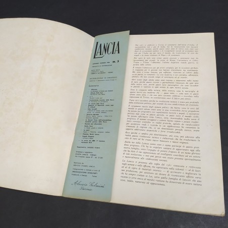 Rivista periodica automobilistica Lancia n. 3 del 1960. Fioritura della carta